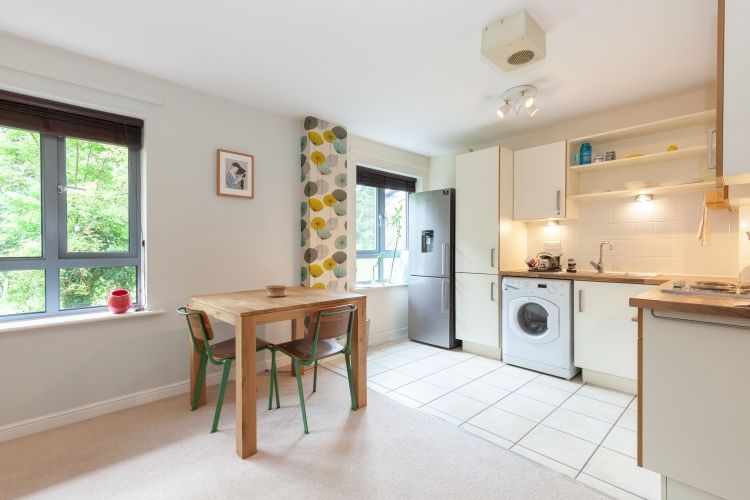 Property photo 1 of 8 227357