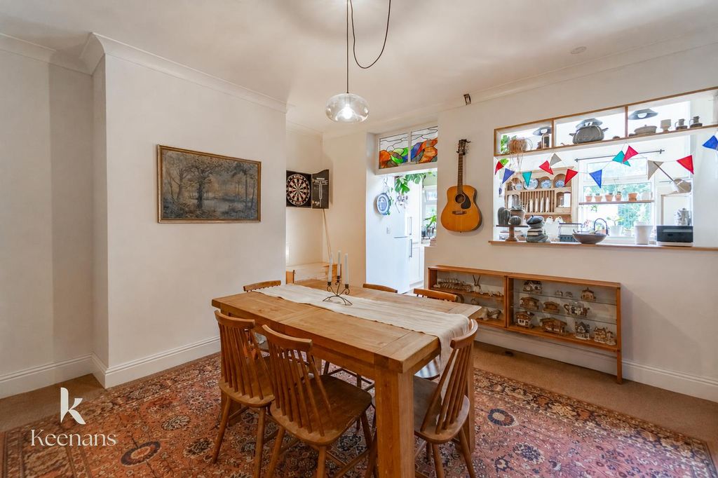 Property photo 3 of 31