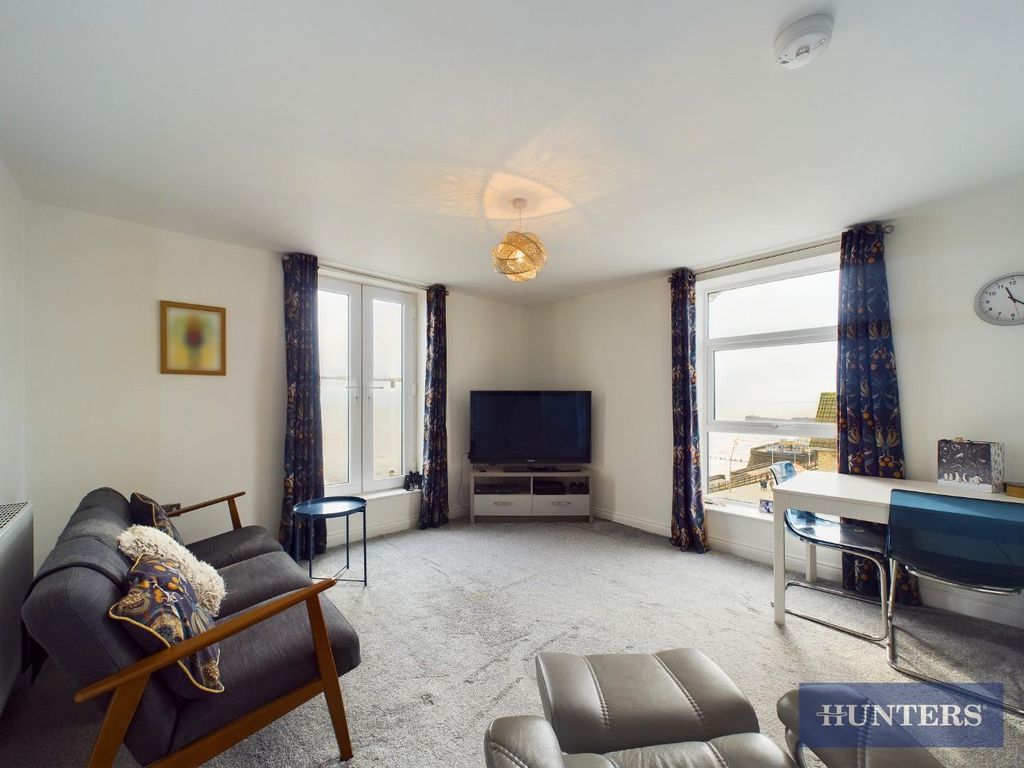 Property photo 3 of 9 Cam01984G0-Pr0381-Still007.Jpg