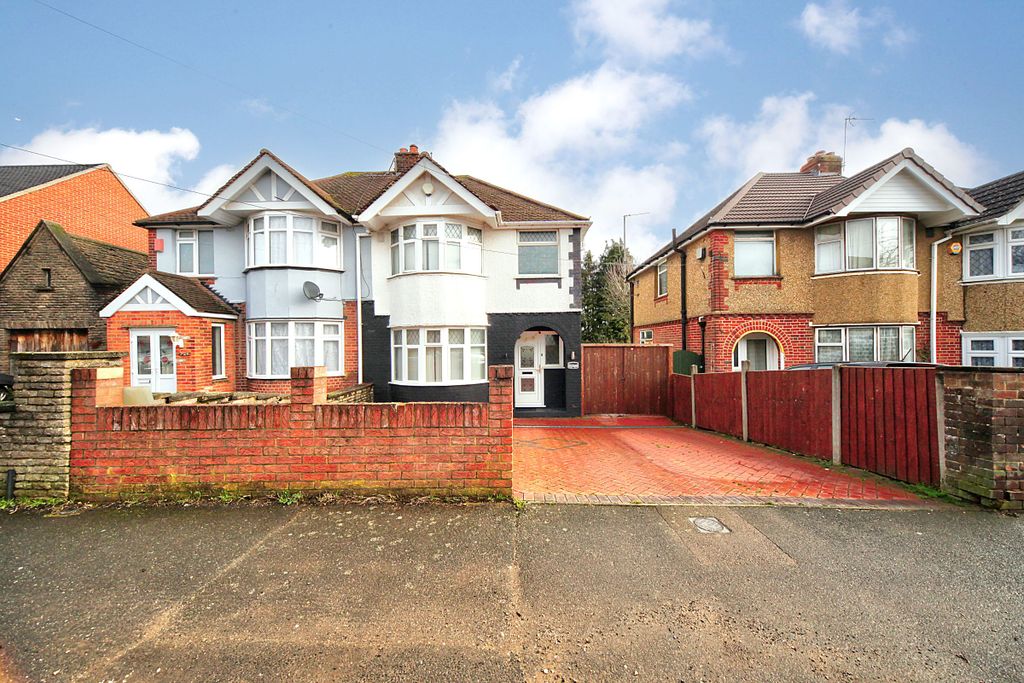 Property photo 1 of 27