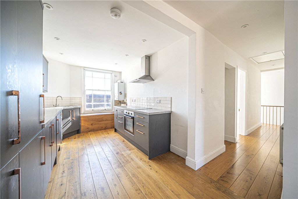 Property photo 2 of 8 Kitchen