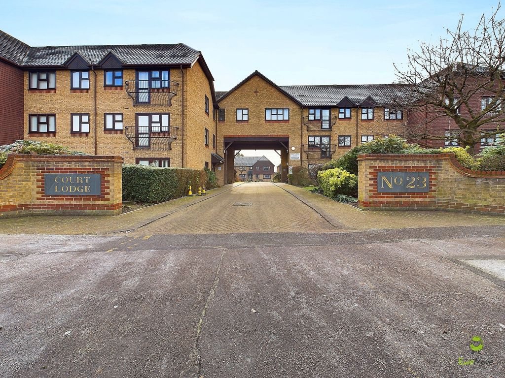 Property photo 1 of 9 Cam03418G0-Pr0170-Still009