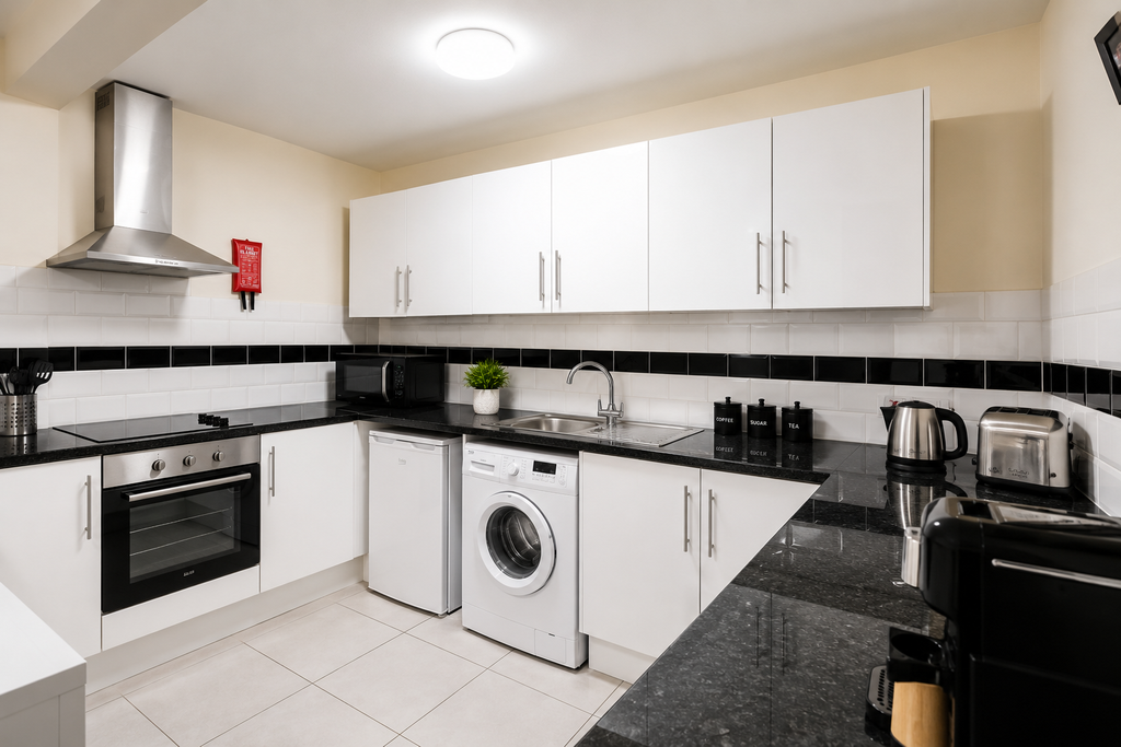 Property photo 3 of 5 Kitchen