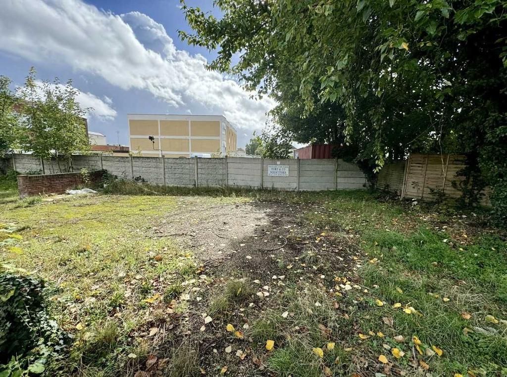 Property photo 1 of 2 Photo 1