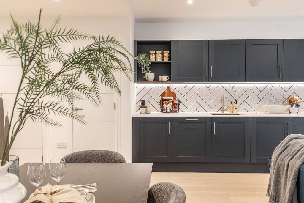 Property photo 3 of 26