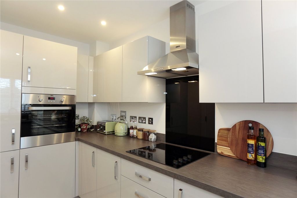 Property photo 3 of 15 Kitchen