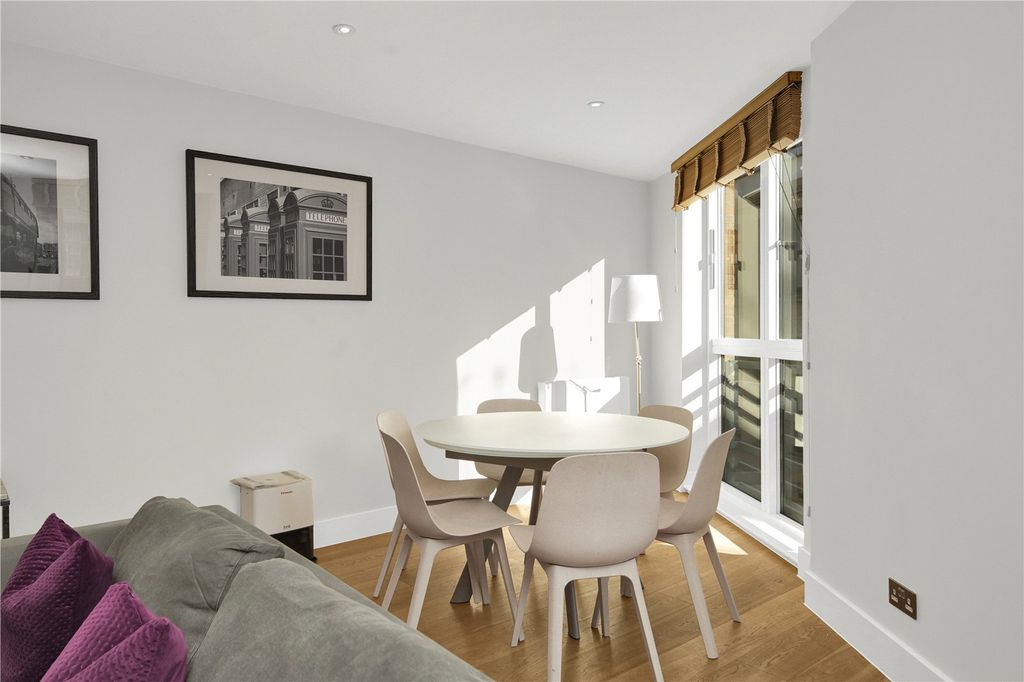 Property photo 3 of 18 Picture No. 54