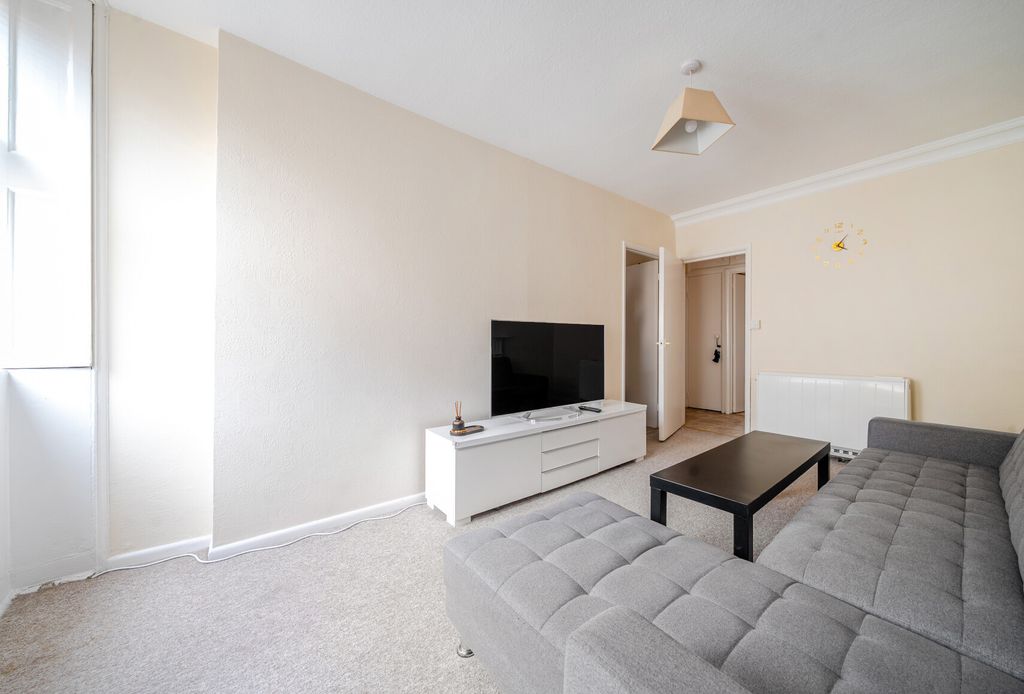 Property photo 1 of 10 1419198-6-69A0719...