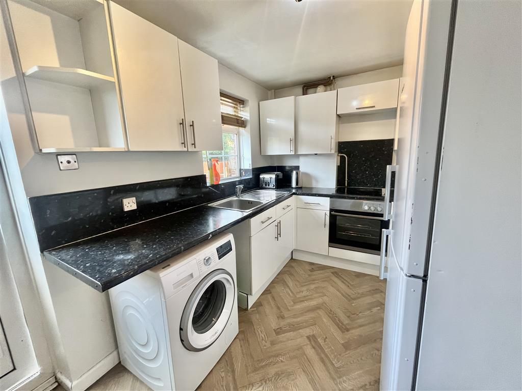 Property photo 2 of 13 Image