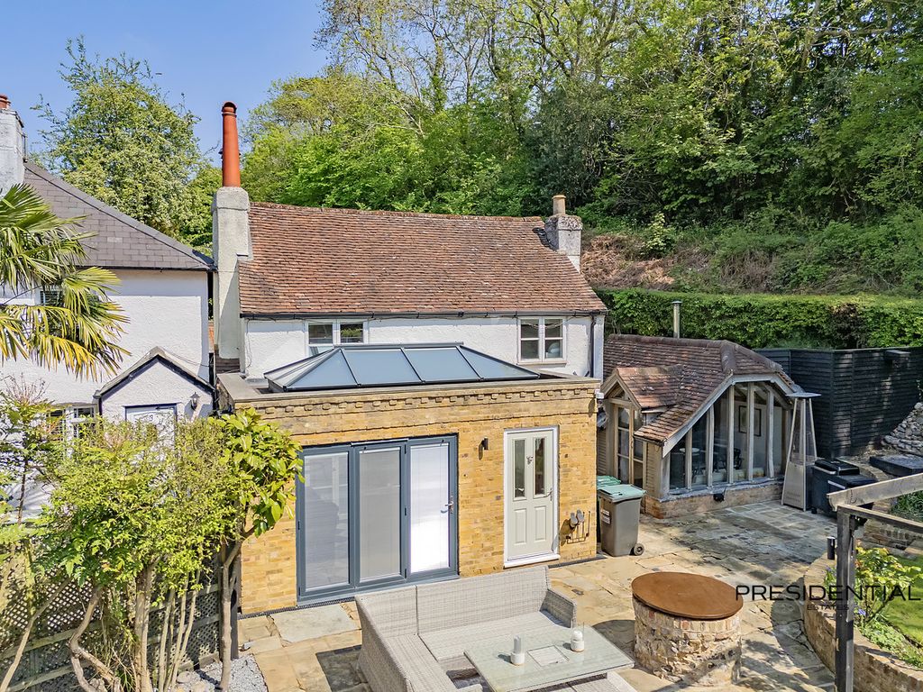 Property photo 1 of 47