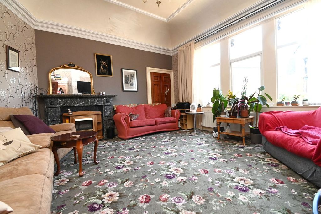 Property photo 1 of 25