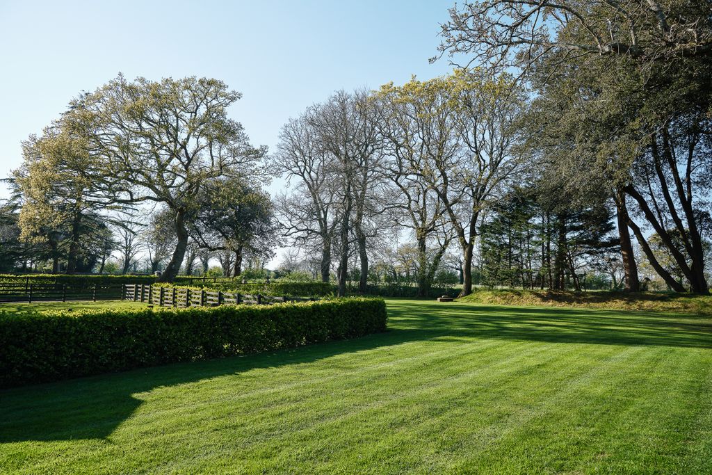 Additional image 23 of 8 bed property for saleSunningdale Manor, Rue De La Vignette, Jersey JE2, United Kingdom