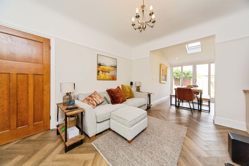 Property photo 3 of 19