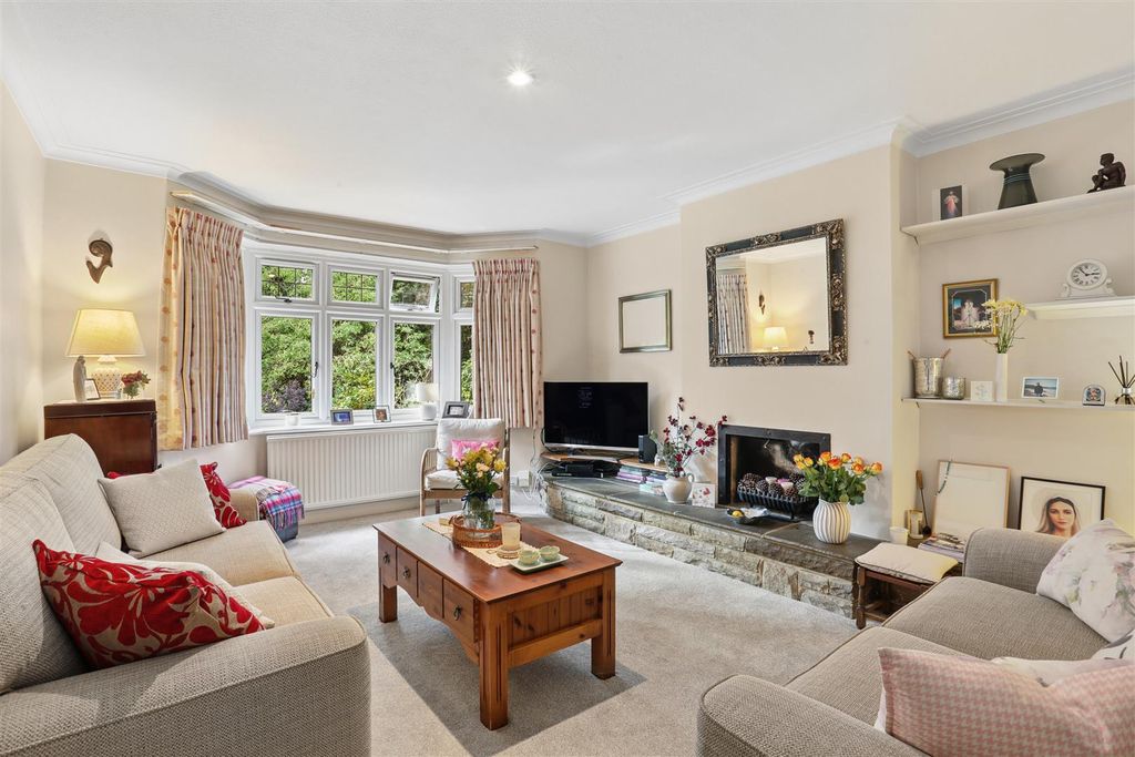 Property photo 2 of 25 1779503454 - 36 Bolters Lane, Sm7 - 1.Jpg