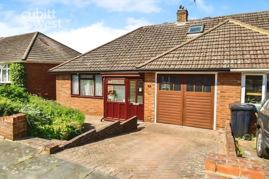 Property photo 1 of 18 External