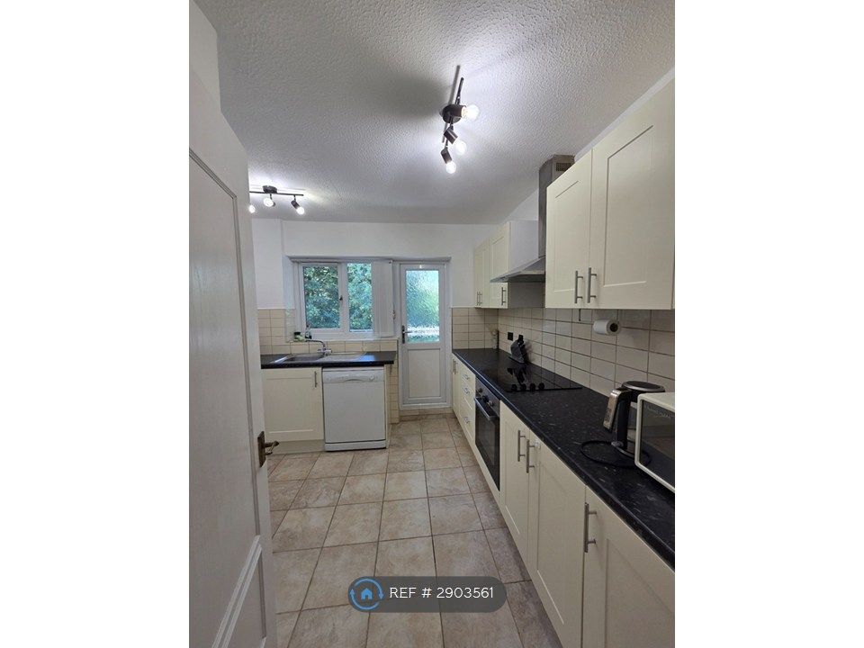 Property photo 3 of 22