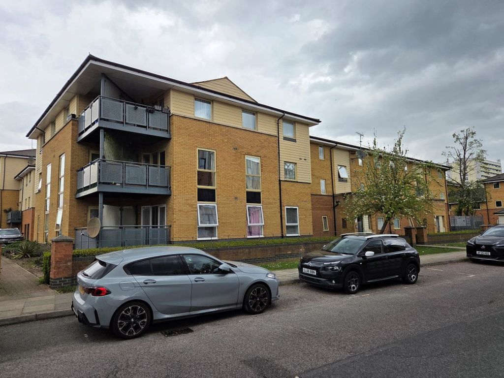 Property photo 2 of 16