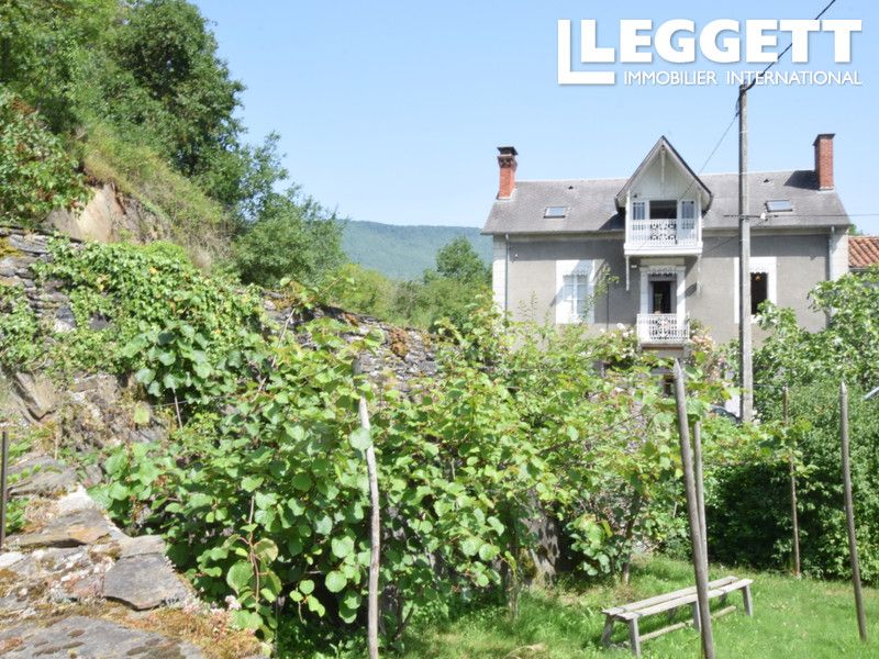 Property photo 2 of 10