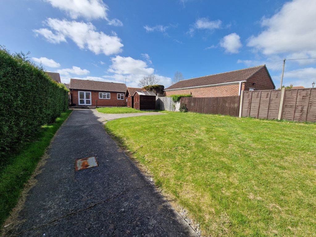 Property photo 2 of 23 Bungalow