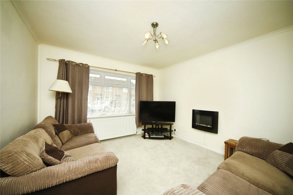 Property photo 2 of 15 Picture No. 18