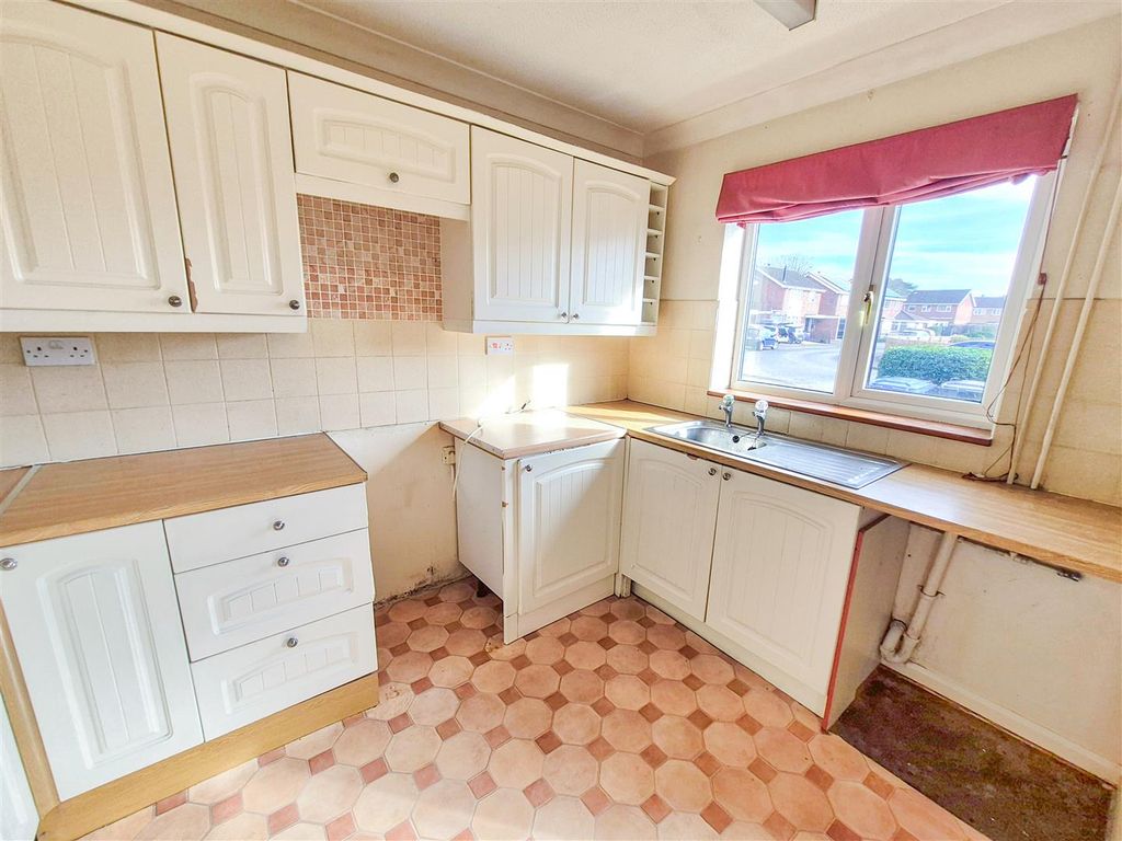 Property photo 2 of 17 03-03-2026__16-54-08_18_Blackbird___Kitchen__.2Exj