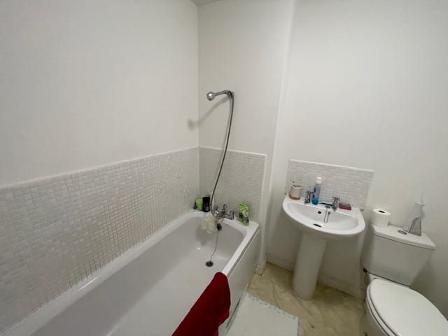 Property photo 3 of 8
