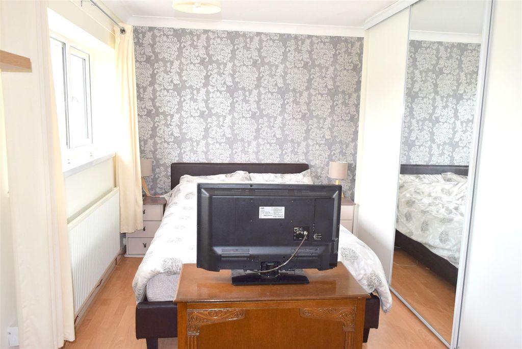 Additional image 7 of 2 bed terraced house to rentWestern Avenue, Chester CH1