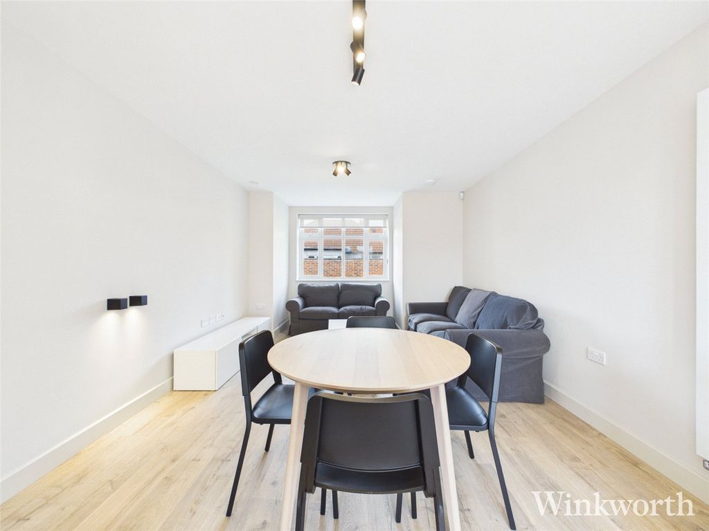 Property photo 2 of 14 Picture No. 03