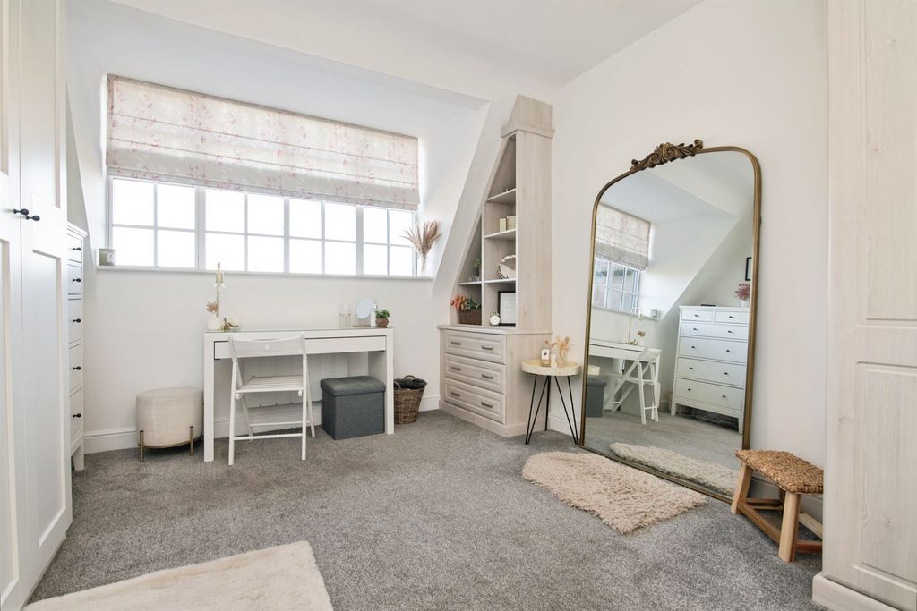 Additional image 12 of 3 bed penthouse for saleMallows Grove, Dudley DY1