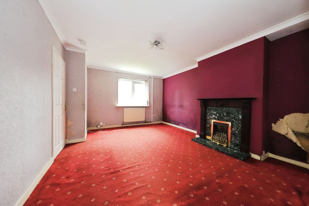 Property photo 2 of 16 Photo