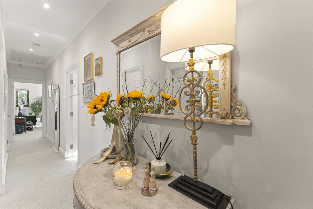 Property photo 3 of 15 Hallway