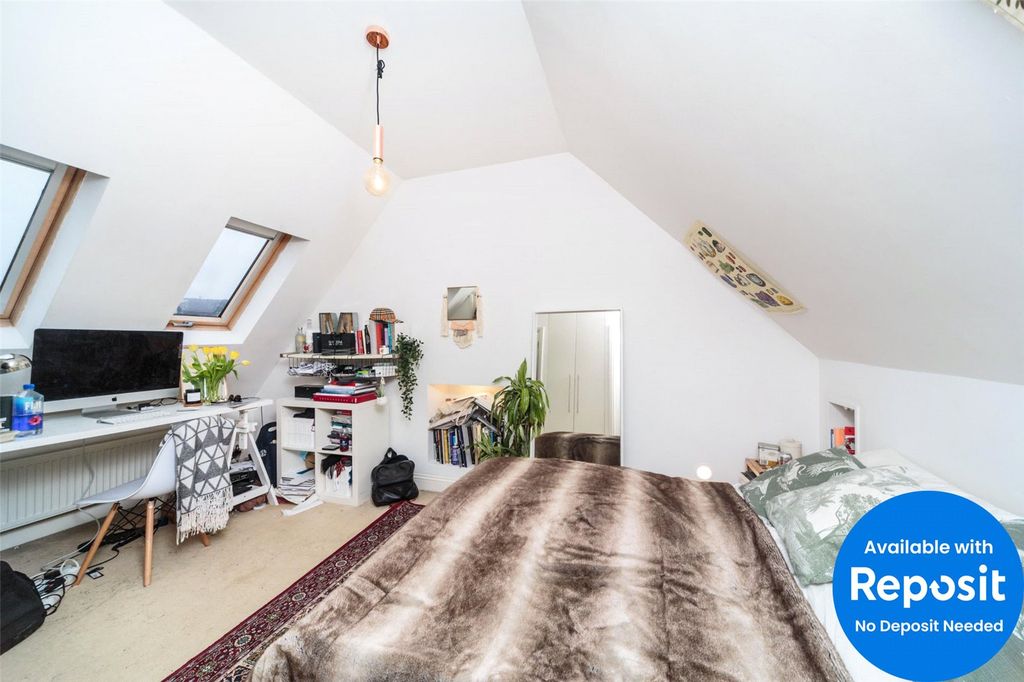 Property photo 1 of 8 Picture No. 12