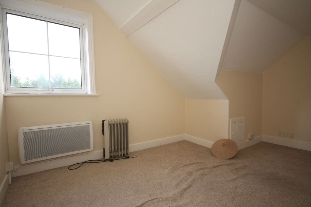 Property photo 2 of 2 Living Room