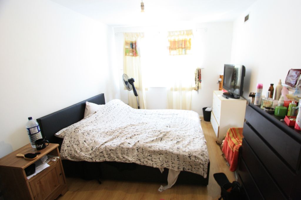 Property photo 3 of 5