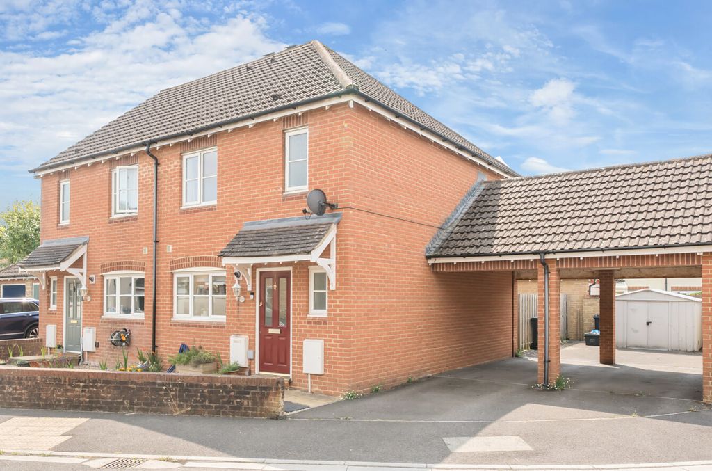 Property photo 1 of 26 1332815-3-6892081...