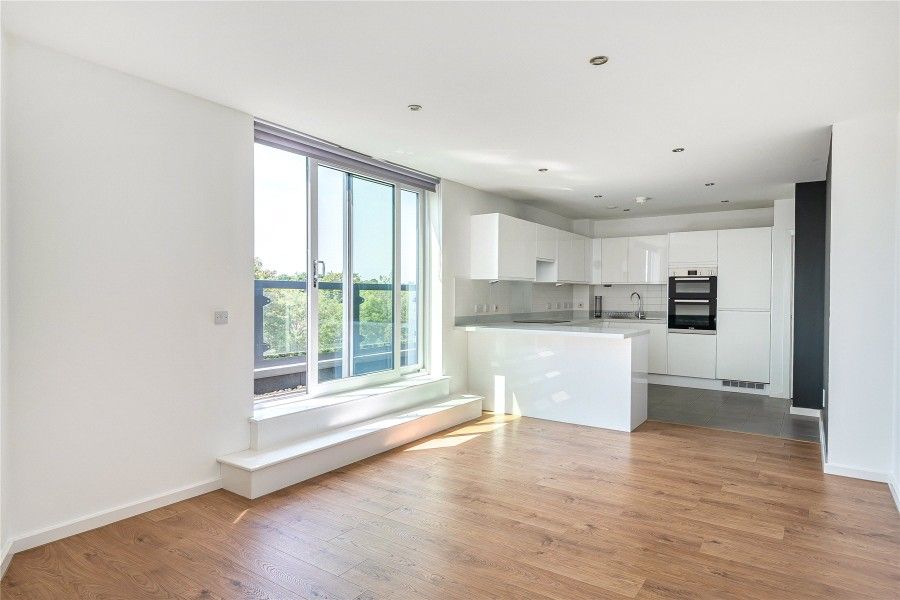 Property photo 3 of 9