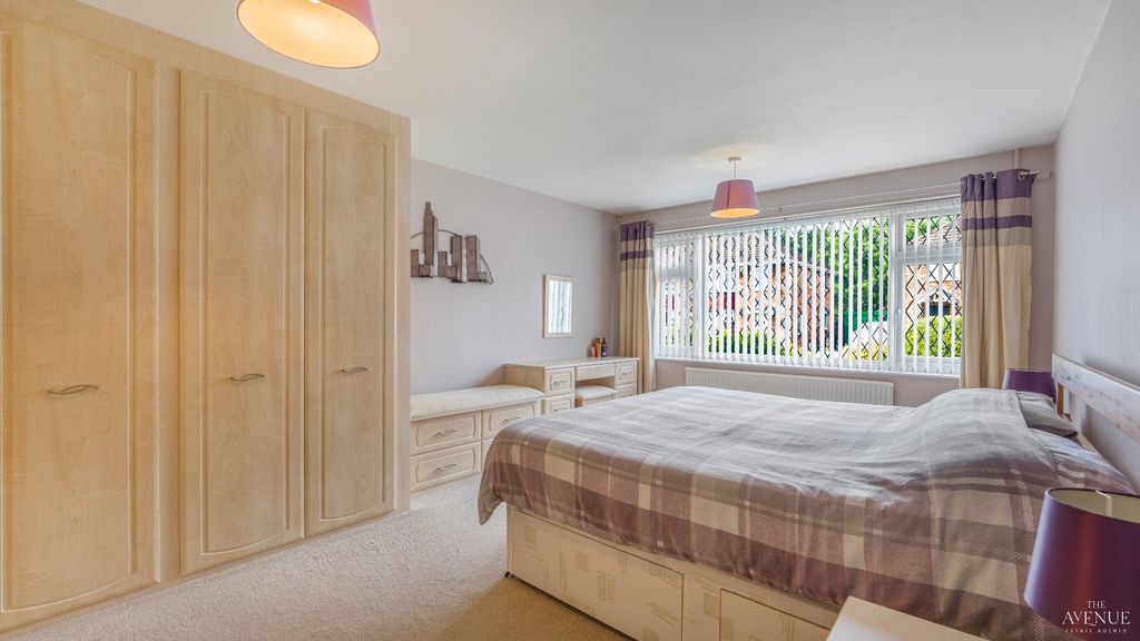 Property photo 3 of 21 4245895