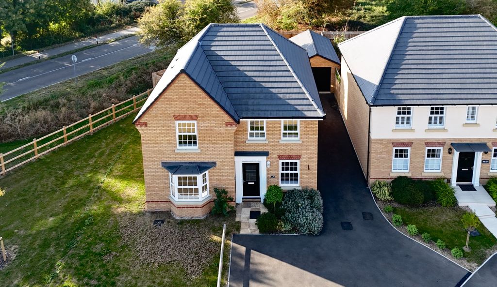 Property photo 1 of 21 4570910