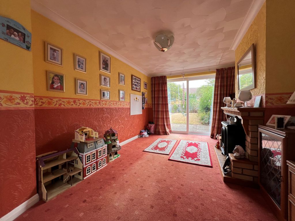 Property photo 3 of 14