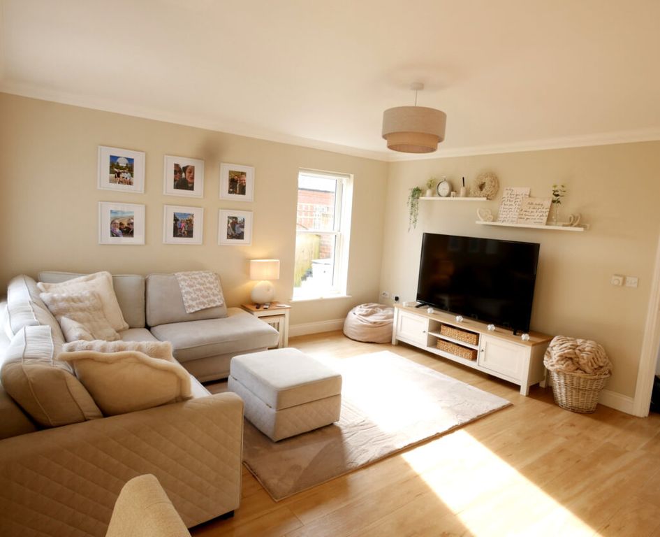 Property photo 3 of 14