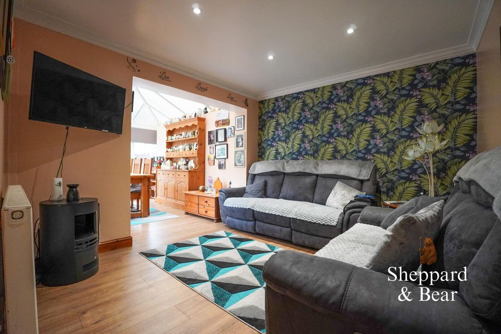 Property photo 3 of 28 Living Room