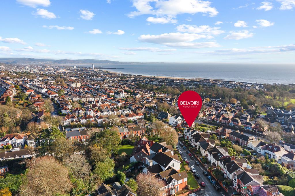 Property photo 3 of 29