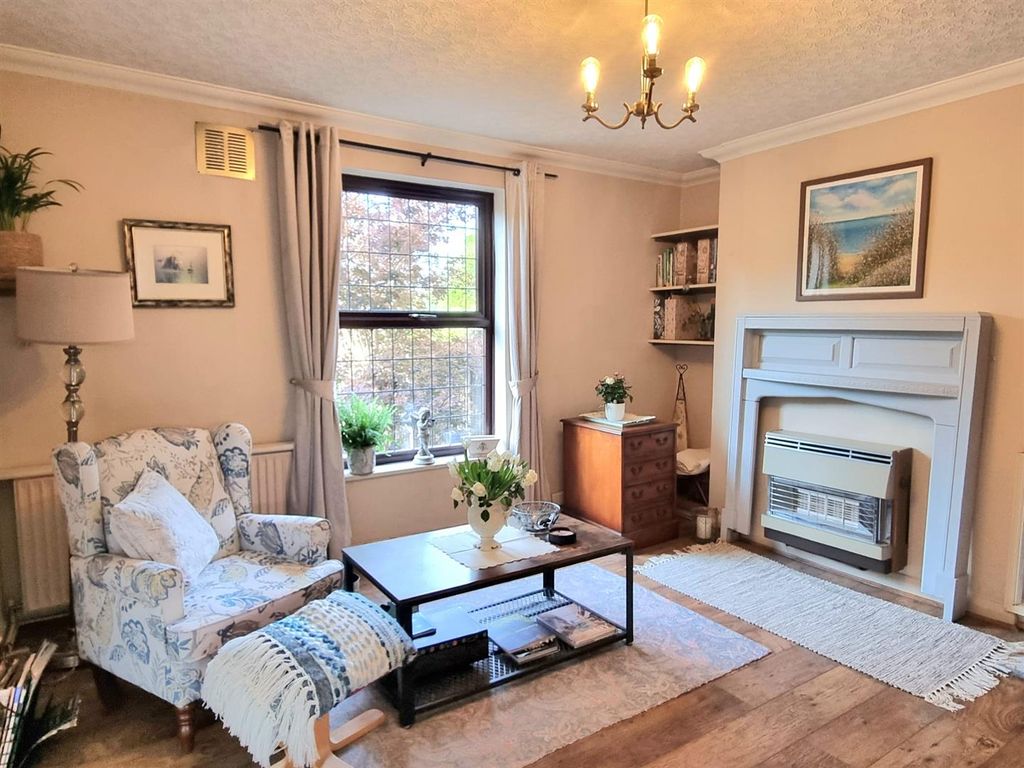 Property photo 2 of 22