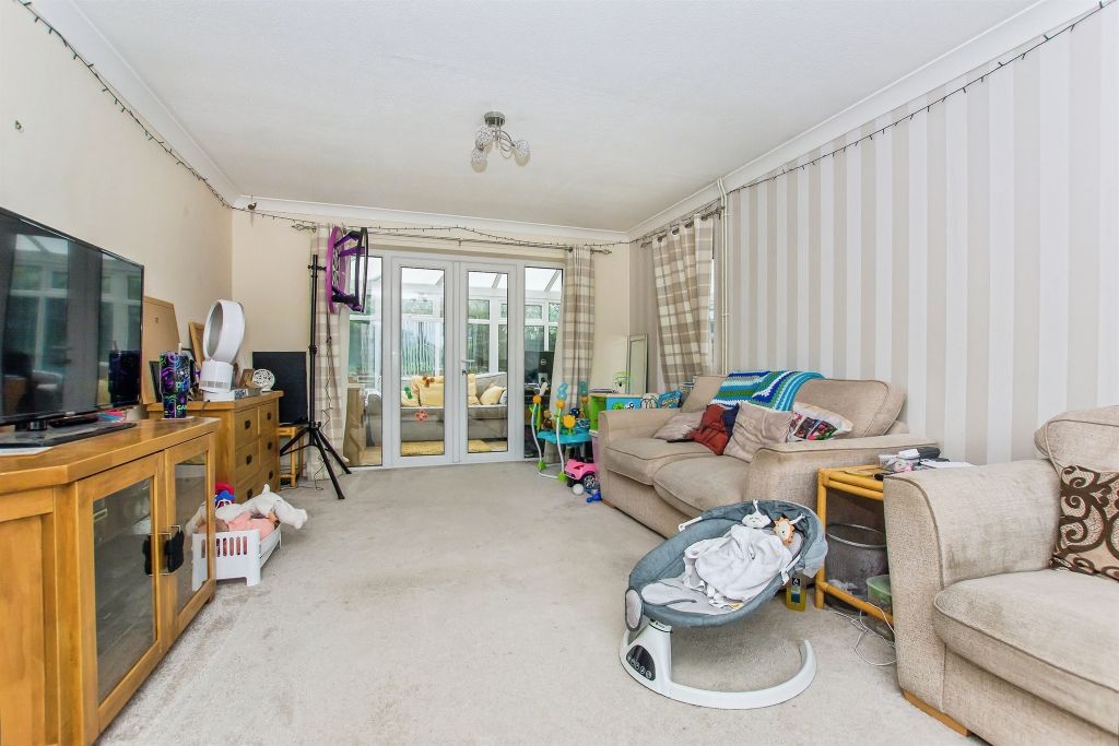 Property photo 3 of 18