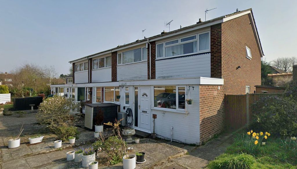 Property photo 1 of 2