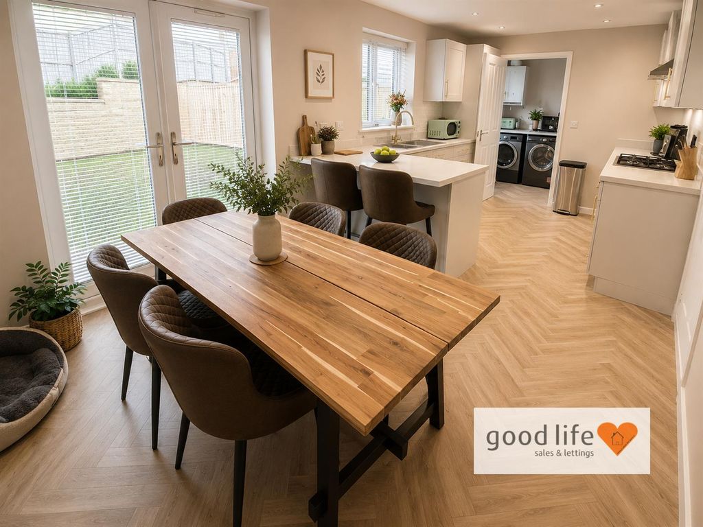 Property photo 3 of 21 20260602_184437966_Ios52 Banebury Drive.Jpg