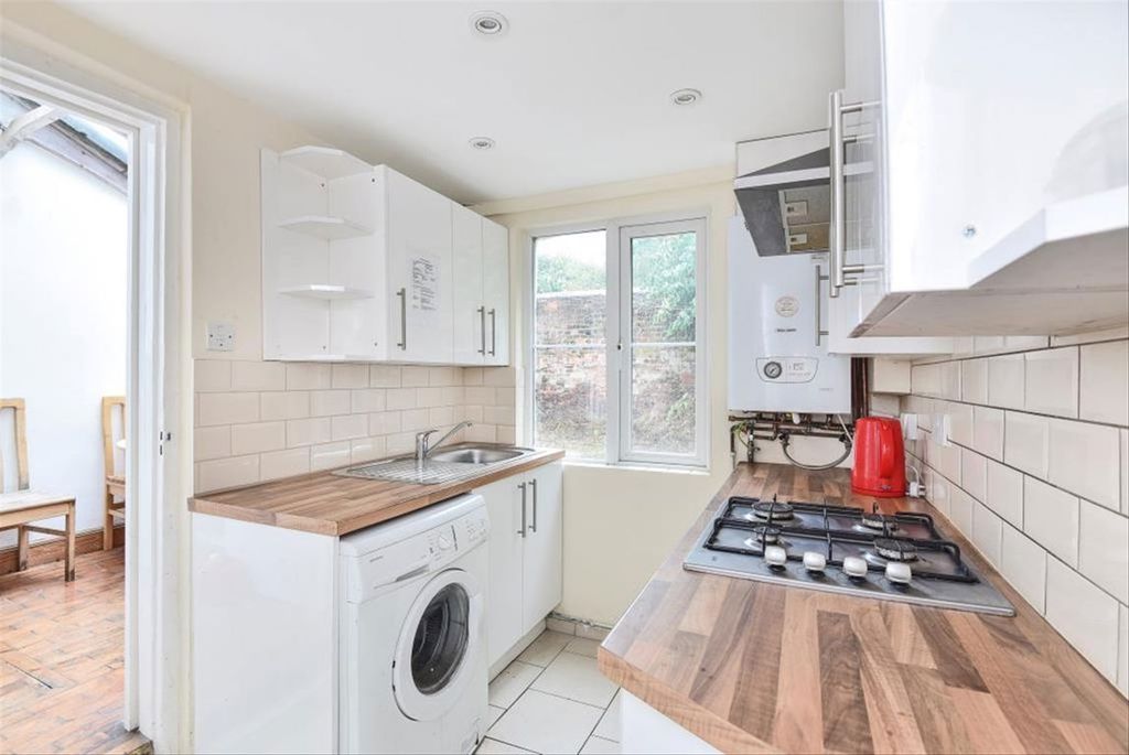 Property photo 3 of 8