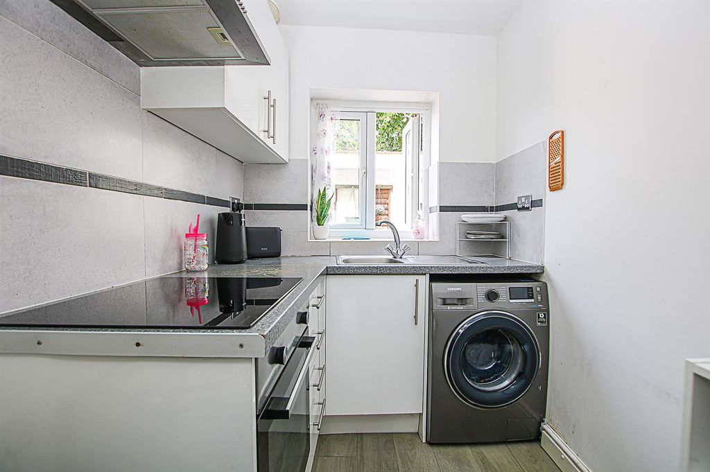 Property photo 3 of 9 Img_0517.Jpg