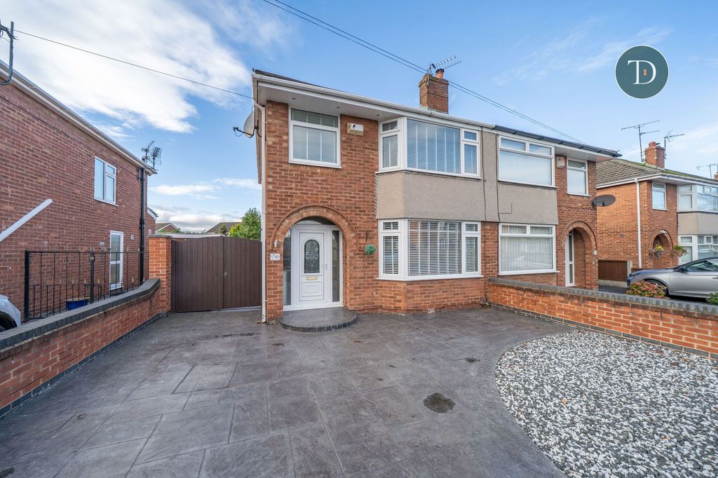 Property photo 1 of 25