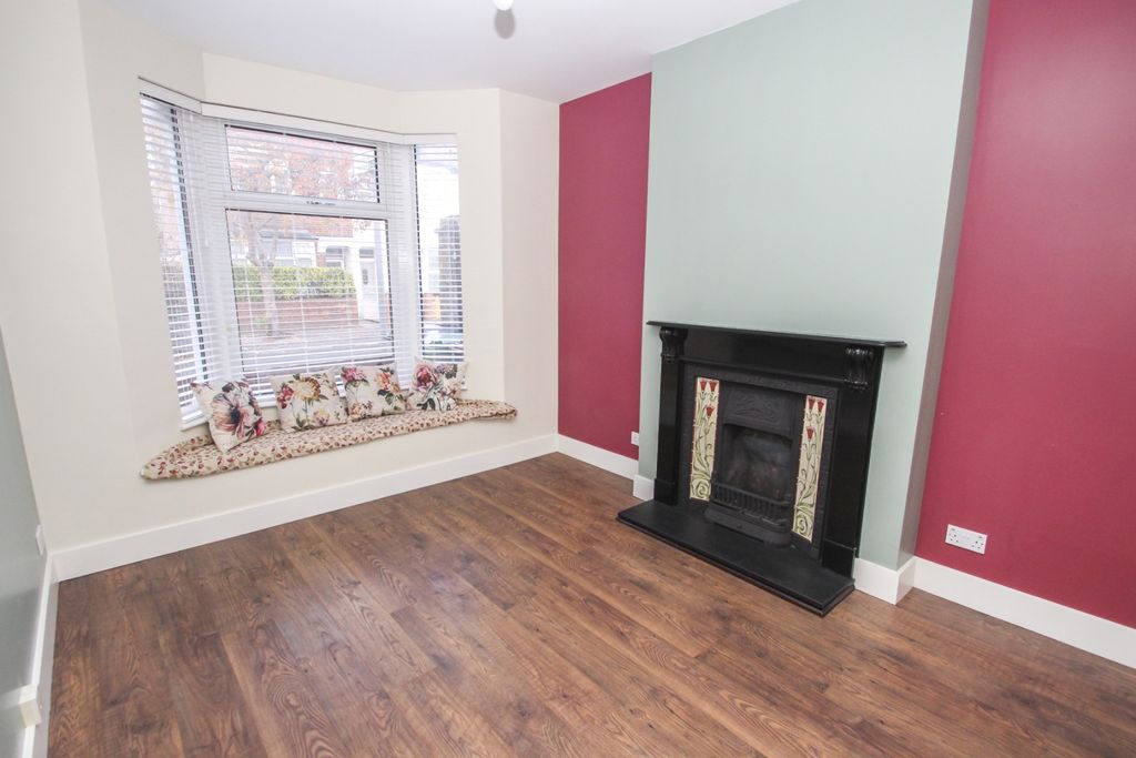 Property photo 2 of 11 4665411